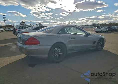 2004 Mercedes-Benz Sl 500 z USA, uszkodzony, nr VIN WDBSK75F74F077653